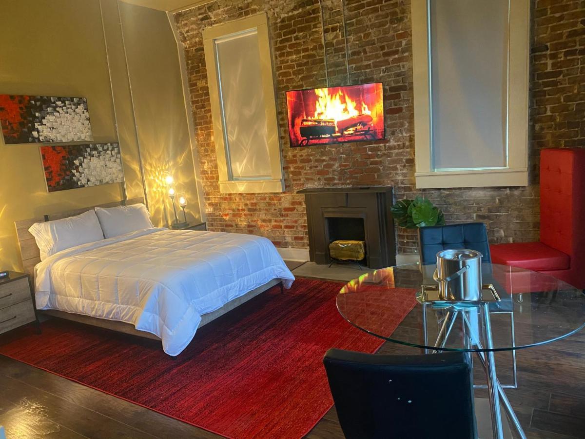 The Skylight Hotel Greenville Bagian luar foto