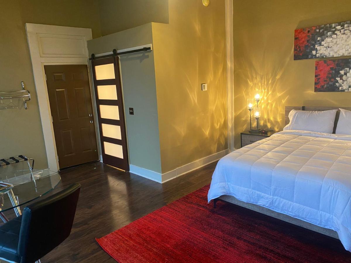The Skylight Hotel Greenville Bagian luar foto